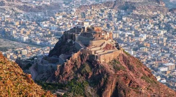 استشهاد 3 مدنيين بقذائف مليشيات الحوثي شرق تعز