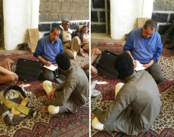 صور متداولة لطبيب في صنعاء القديمة يساعد أبناء "حارته" بعلاجهم دون مقابل