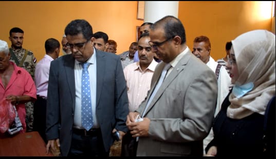 الوزير الزعوري يدشن صرف الحوالات النقدية لمستفيدي صندوق الرعاية الإجتماعية