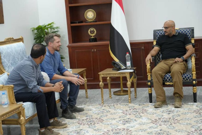 عضو مجلس القيادة الرئاسي طارق صالح يستقبل منسق أطباء بلا حدود في الساحل الغربي