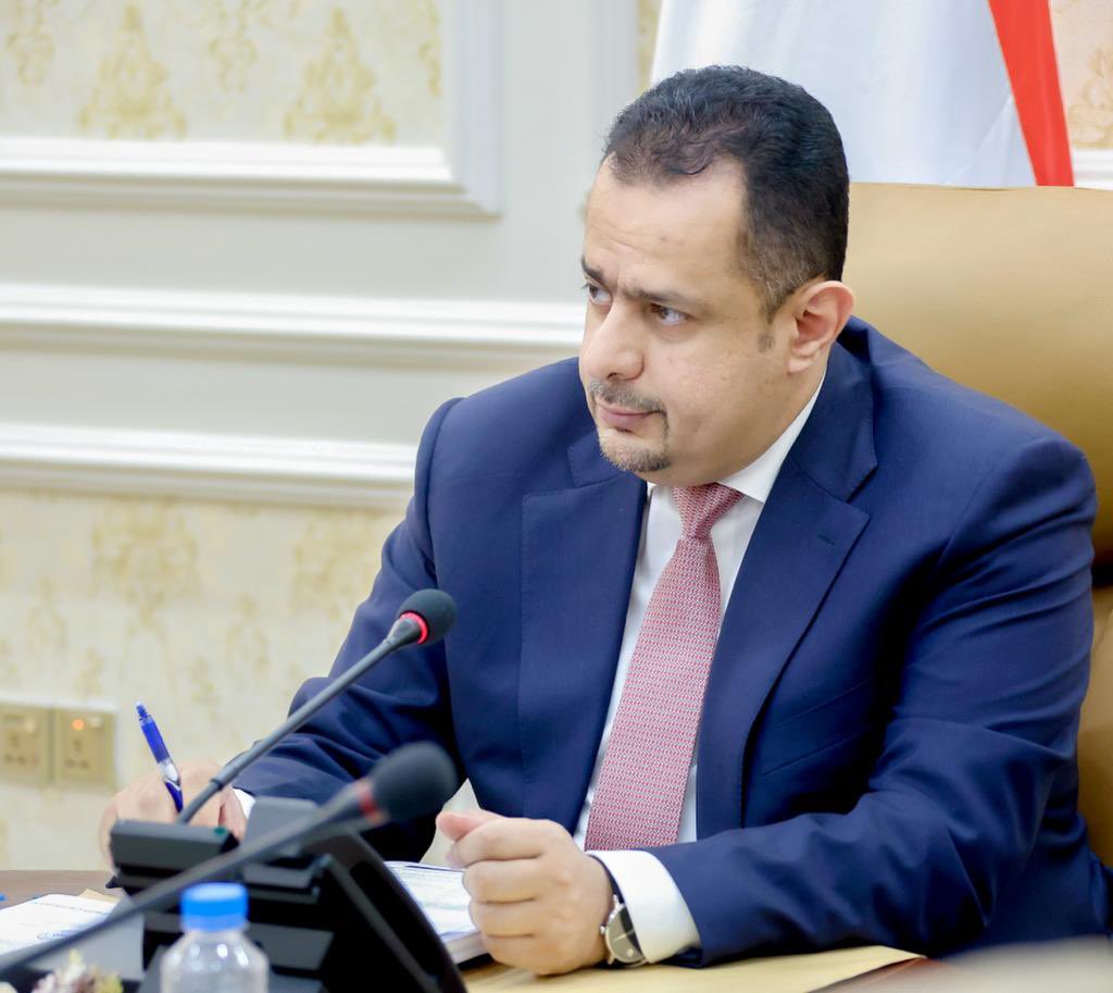 رئيس الوزراء يجدد موقف الحكومة الثابت والجاد تجاه إحلال السلام وفق المرجعيات الثلاث