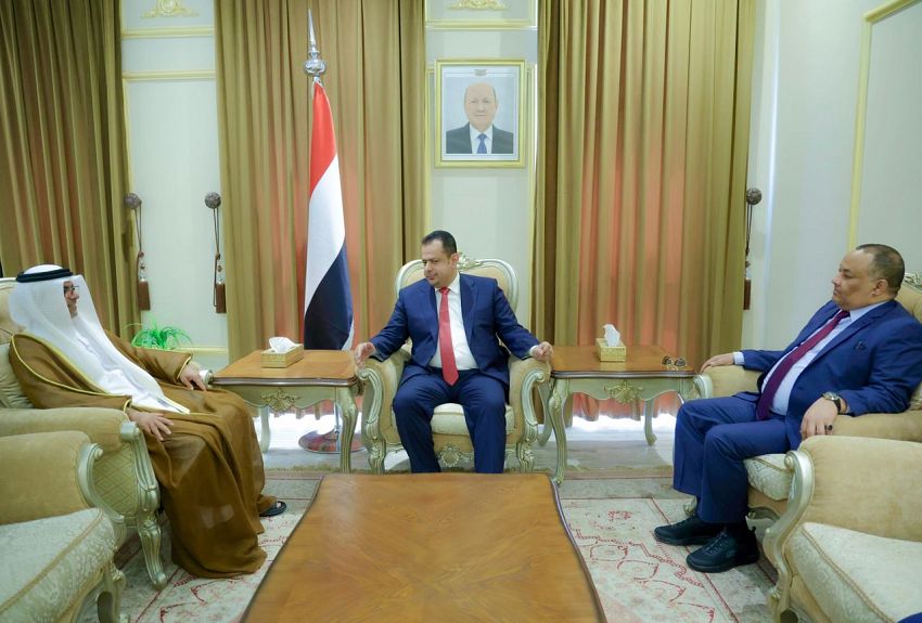 رئيس الوزراء يستقبل السفير الاماراتي لدى اليمن
