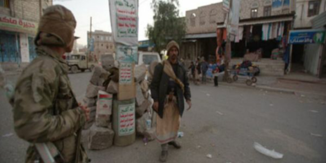 الحوثيين ينهون أضاحي المواطنين في الرضمة تحت تهديد السلاح بمحافظة إب .