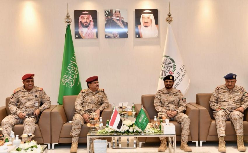 الداعري والازيمع يناقشان الخطوط العريضة للمرحلة القادمة