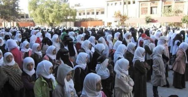 مليشيا الحوثي تدشن مرحلة جديدة من أنشطتها الطائفية في مدارس صنعاء