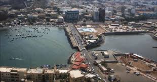 بدء عملية ضخ الف طن متري من الديزل لكهرباء عدن