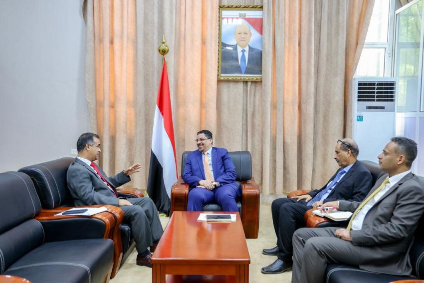 وزير الخارجية يبحث مع السفير الليبي سبل تعزيز العلاقات الثنائية بين البلدين