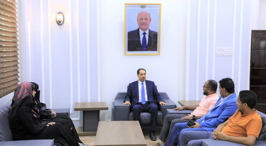 البكري يبحث مع اللجنة الوطنية للثقافة والتربية والمعهد الوطني الديمقراطي تعزيز التعاون المشترك
