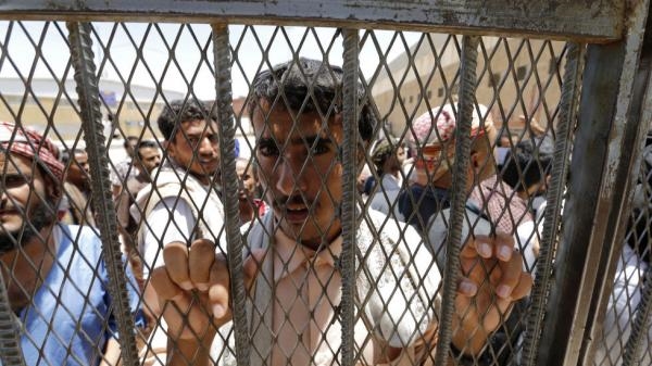 بعد شهرين من إخفائه.. وفاة مواطن تحت التعذيب في سجون الحوثي بصنعاء