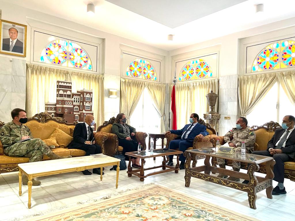 حيدان يبحث مع القائم بأعمال السفارة الامريكية التعاون الأمني بين البلدين