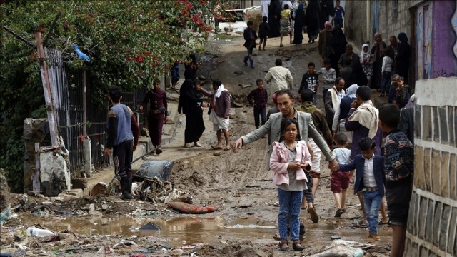 أوكسفام: تضرر نحو 13600 أسرة يمنية جراء الأمطار خلال شهرين