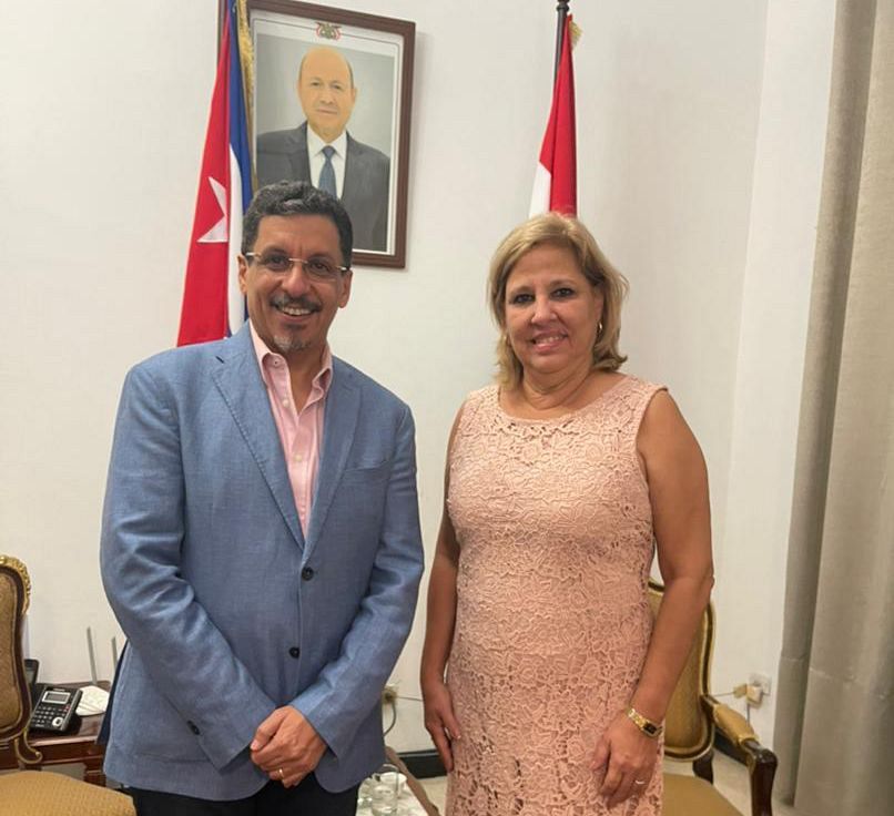بن مبارك يلتقي النائبة الاولى لوزير التجارة الخارجية والاستثمار الدولي في كوبا