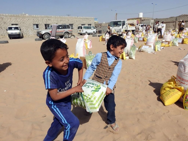 كيف يبتز الحوثيون وكالات الإغاثة الأجنبية باليمن؟