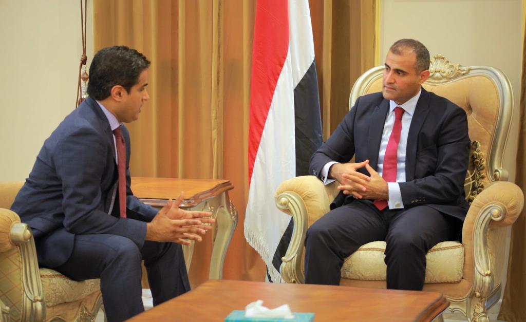 الحضرمي يلتقي نائب سفير الولايات المتحدة الأمريكية لدى اليمن