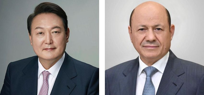 الرئيس رشاد العليمي يهنئ نظيره الكوري بالعيد الوطني لبلاده