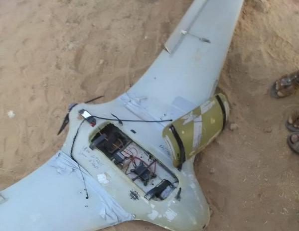 إصابة ثلاثة جنود بقصف مسيّرة حوثية غربي قعطبة