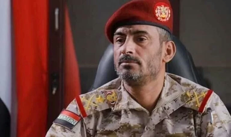 رئيس الأركان يشيد بدور الجبهة الإعلامية في المعركة الوطنية ضد جماعة الحوثي