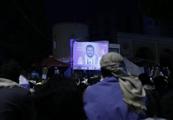 مخيمات افطار طائفية في شوارع العاصمة صنعاء .. صور +تفاصيل