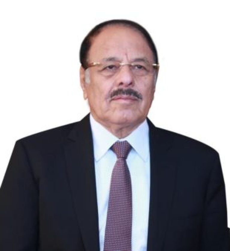نائب رئيس الجمهورية يعزي في وفاة الشاعر الغنائي عبدالله الكبسي