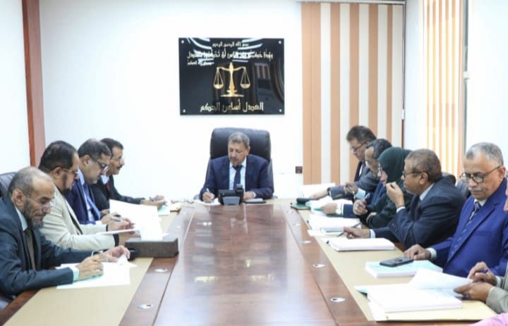 مجلس القضاء يقر ترتيب عمل محكمة حريضة ويكلف لجنة التفتيش بالتحقيق في مخالفات بالسلطة القضائية 