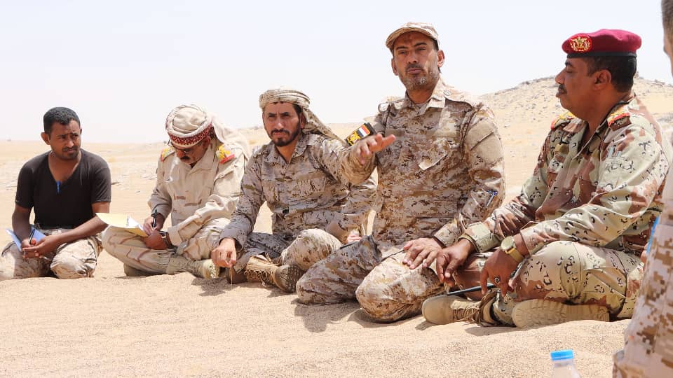 رئيس الأركان يتفقد عدد من المواقع التابعة للمنطقة العسكرية السادسة