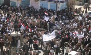 "لا حوثي بعد اليوم".. مظاهرات حاشدة في رداع بعد ارتكاب الميليشيا مجزرة مروعة وسط المدينة