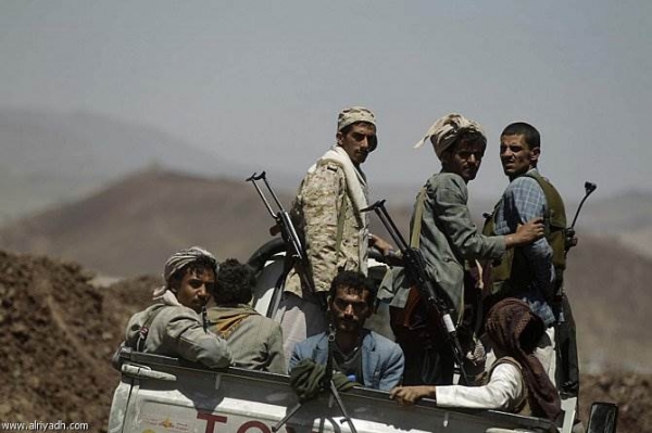 صور خامنئي وسليماني ونصرالله تدخل العشرات من المواطنين في سجون المليشيات الحوثية في المحويت 