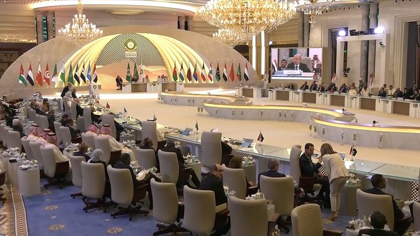القادة العرب يؤكدون دعمهم لمجلس القيادة الرئاسي وامن واستقرار اليمن