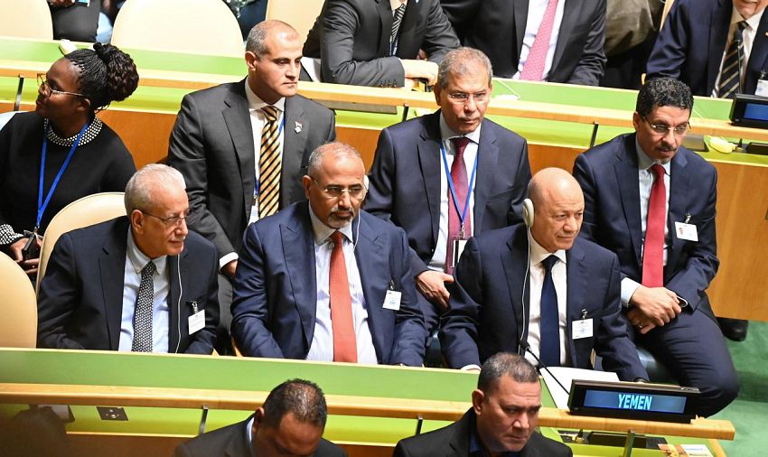 رئيس مجلس القيادة وعضو المجلس الزبيدي يشاركان في الجلسة الافتتاحية للجمعية العامة للأمم المتحدة