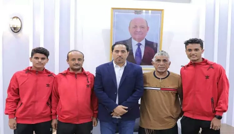 البكري يحث منتخب التنس على تقديم مستوى مشرف في بطولة تصفيات كأس ديفيز