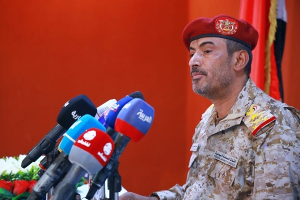 رئيس الأركان : إيران انشأت غرفة عمليات متقدمة في صنعاء وأخرى في طهران للهجوم على مأرب مستخدمة الأسلحة الثقيلة والصواريخ الباليستية.