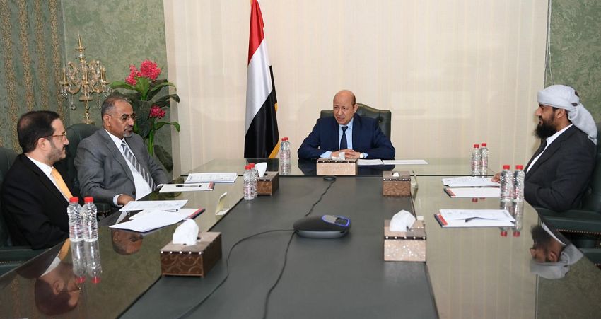 مجلس القيادة الرئاسي يناقش تطورات الوضع في اليمن ومسار الهدنة وجهود استيعاب الدعم الاقتصادي