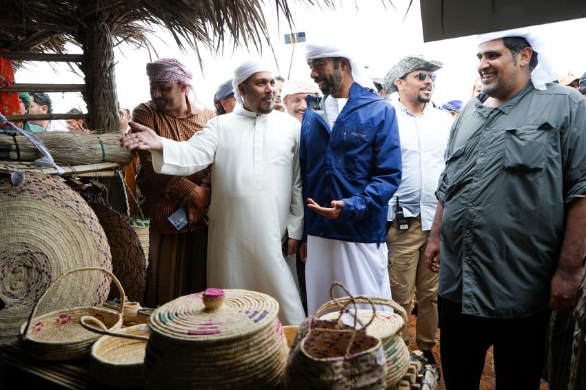 محافظ سقطرى يدشن مهرجان الأمير الثقافي التراثي في "دكسم"