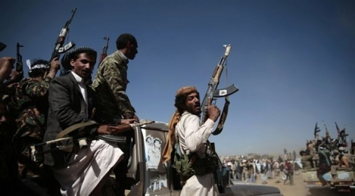 مليشيات الارهاب الحوثية تشن حملة اختطافات واسعة وتداهم عشرات المنازل في "حيمة تعز"  