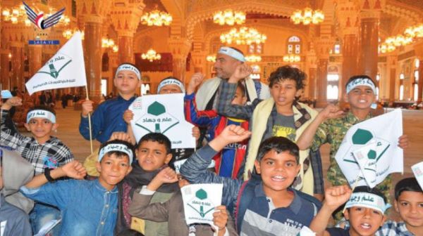 هذا ما يحدث للأطفال في مراكز الحوثي الصيفية .. مآسٍ تحاول المليشيا طمسها وإخفائها