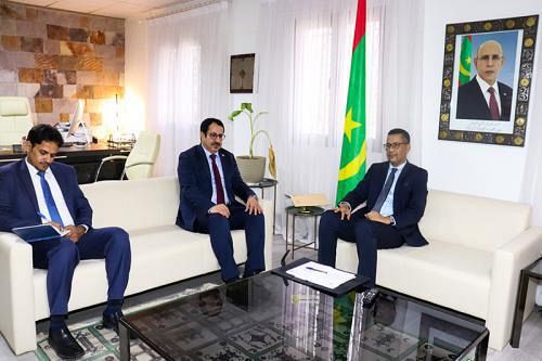 العرادة يبحث مع وزير التعليم العالي الموريتاني أوضاع الطلاب اليمنيين