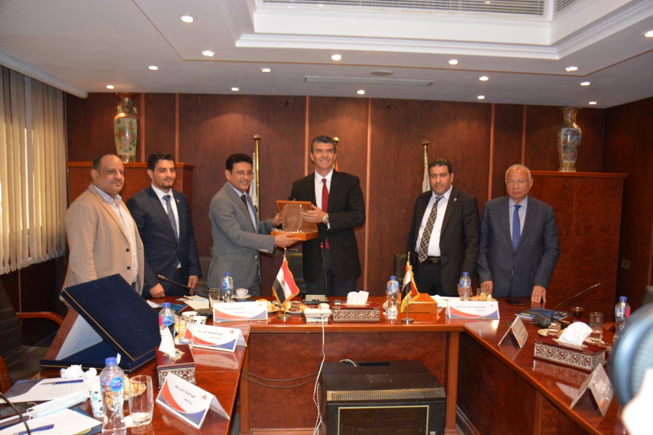 مارم يدعو التجار اليمنيين للاستثمار في مصر