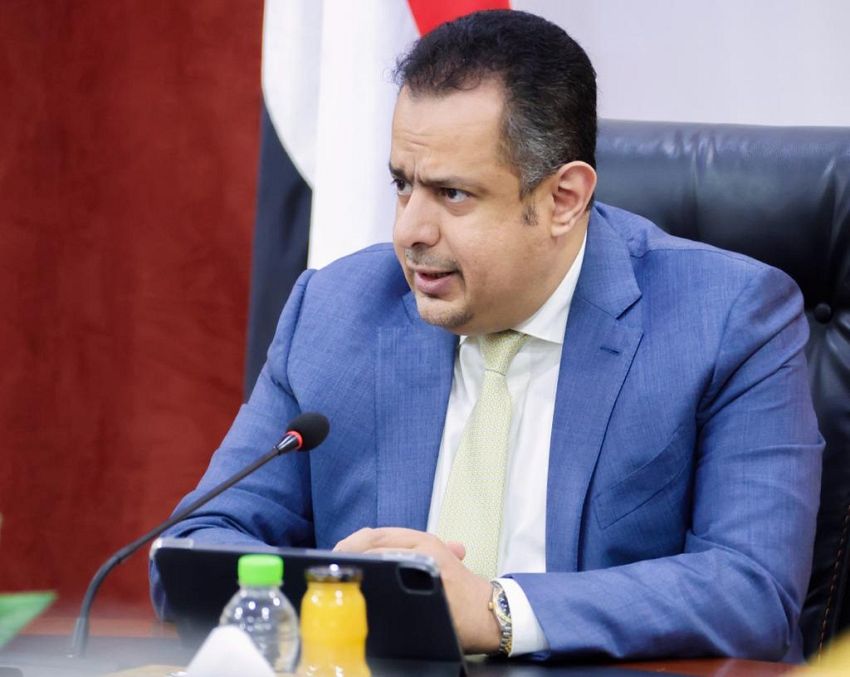 رئيس الوزراء يتابع إجراءات التحقيق في اغتيال مدير مكتب الغذاء العالمي في تعز