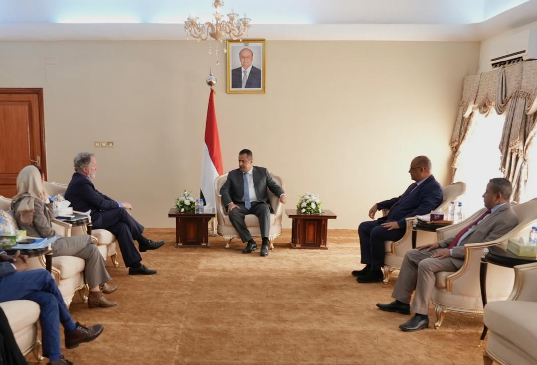 رئيس الوزراء يستقبل المدير التنفيذي لبرنامج الأغذية العالمي