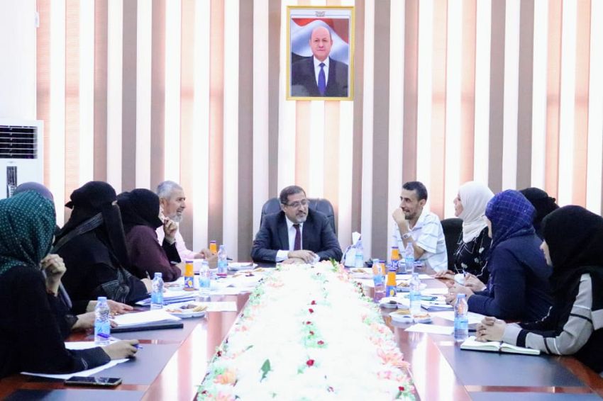وزير العدل يبحث مع اللجنة الوطنية للمرأة جوانب الدعم القانوني للنساء