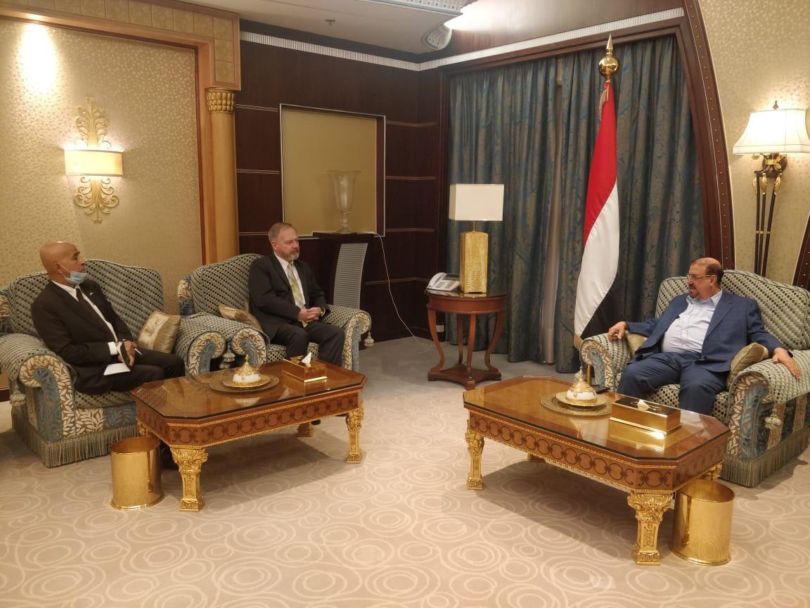 رئيس مجلس النواب يشيد بجهود الولايات المتحدة في دعم الشعب اليمني