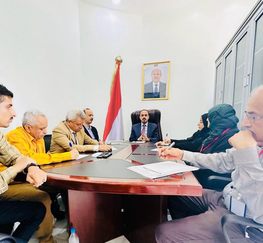 الارياني يوجه بإعادة التصنيف السياحي للفنادق في كافة المحافظات المحررة