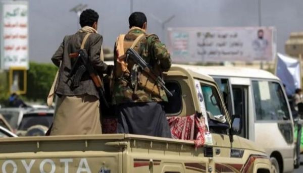 مليشات الحوثي تحتجز الناقلات وتمنع وصول البضائع إلى صنعاء