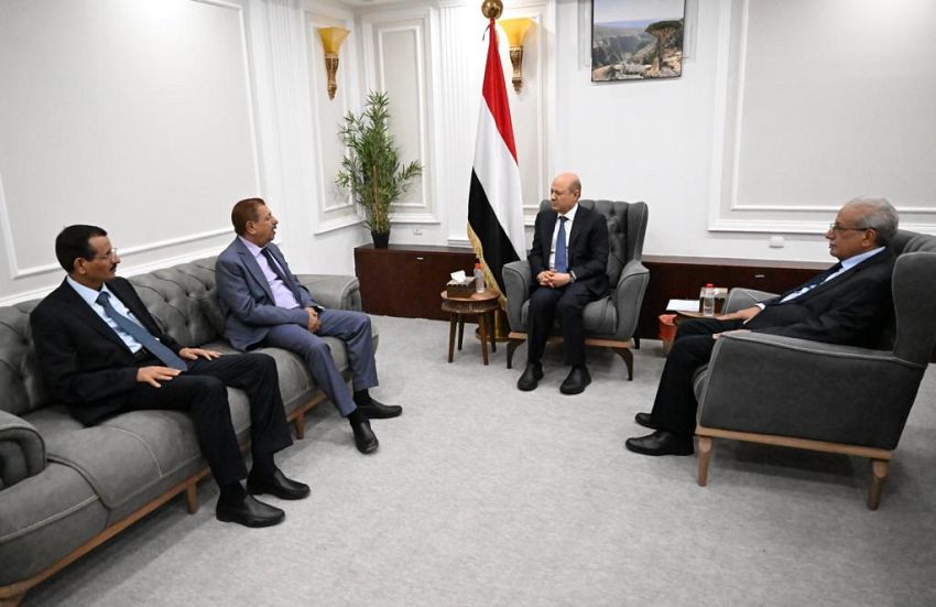 الرئيس العليمي يؤكد على دور القضاء في انفاذ سيادة القانون