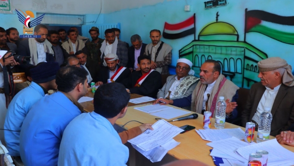 إب..مليشيا الحوثي تفرج عن 80 سجيناً بينهم متهمين بجرائم جسيمة بعد إخضاعهم لدورات طائفية