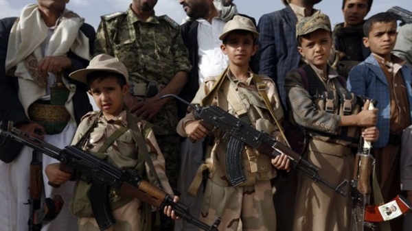 منظمة تكشف عن استحداث مليشيات الحوثي لمراكز تدريب عسكرية لطلاب المدارس
