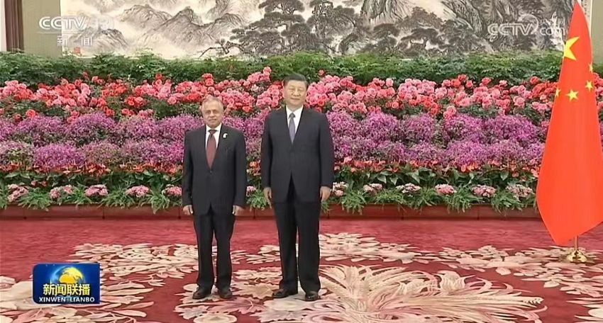 الرئيس الصيني يتسلم اوراق اعتماد سفير اليمن لدى بلاده