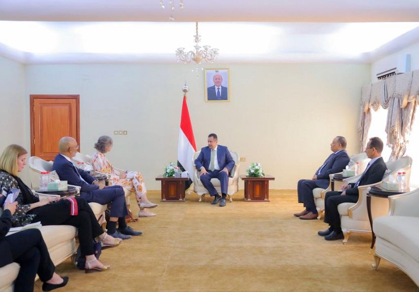 رئيس الوزراء يعرب عن تطلعه لمزيد من المساندة والدعم من قبل هولندا والاتحاد الاوروبي للشعب اليمني