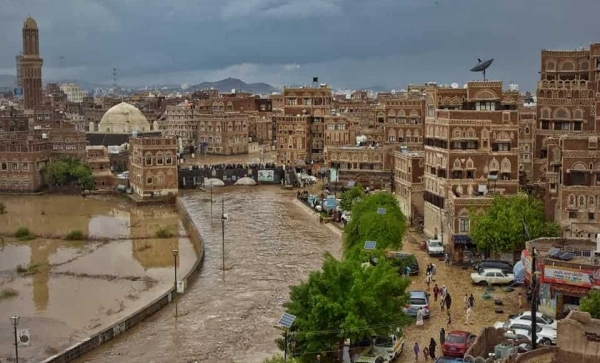 صنعاء.. وفاة طفلتين بانهيار منزلهم جراء الأمطار والسيول في مذبح 