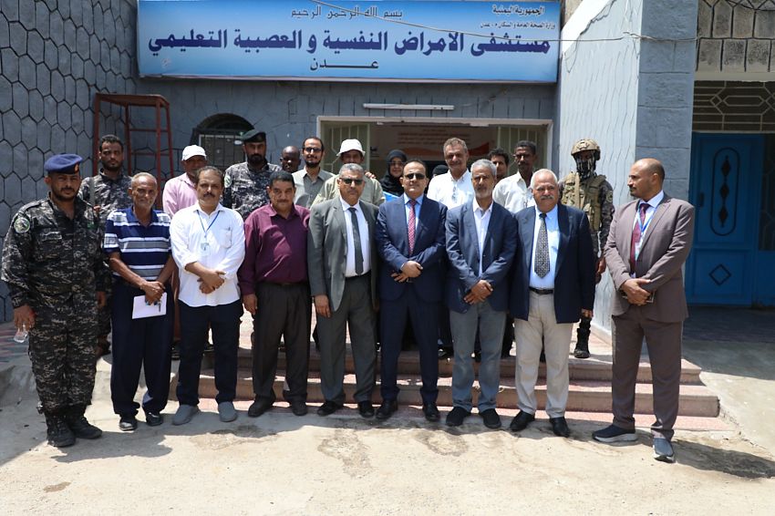 عدن.. بحيبح ومعاون يتفقدان سير العمل بمشروع تأهيل مستشفى الأمراض النفسية والعصبية